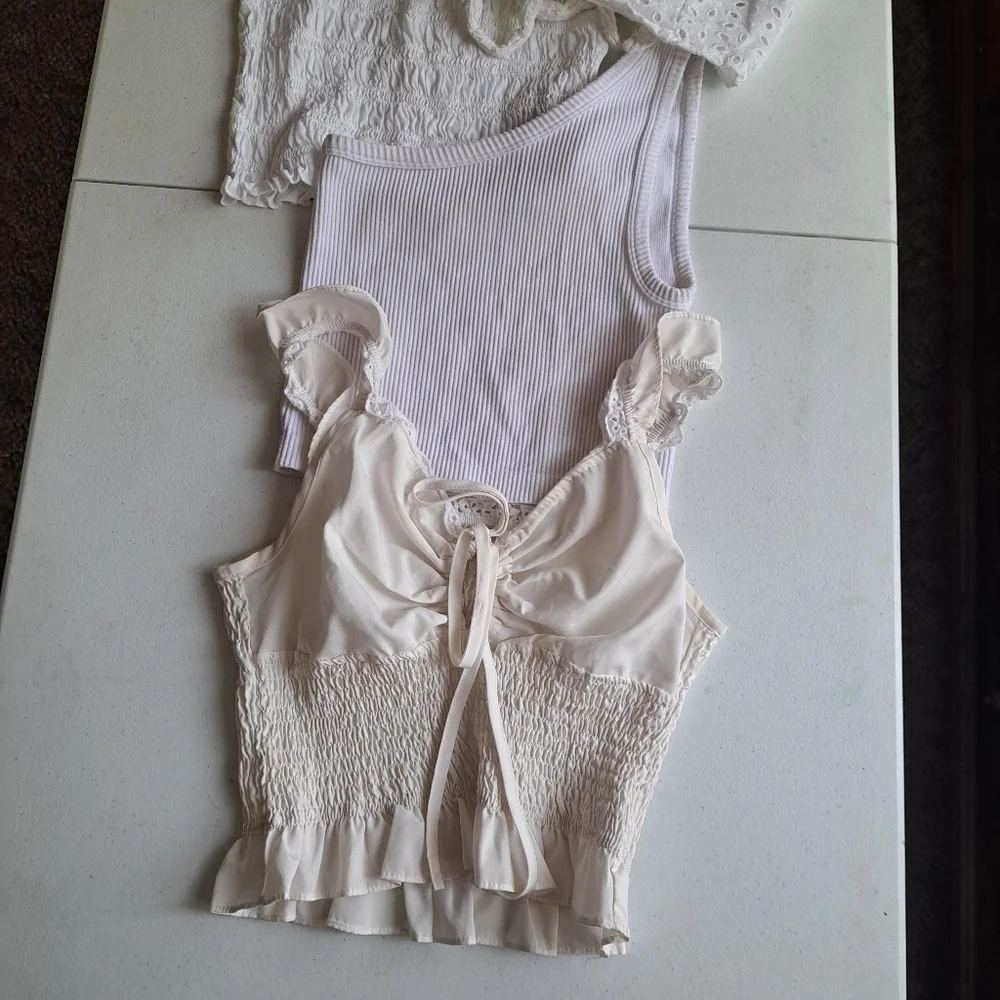 White 4 Tops Bundle - Picture 2 of 12